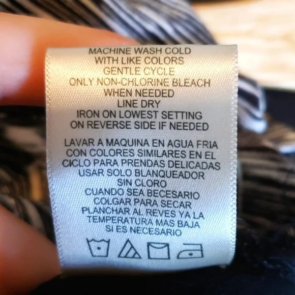 Dept 222 Black White ¾ Sleeve Top 2XL Open Back Detail - Picture 7 of 7